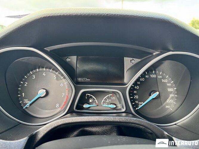 Ford Focus 36 interauto-car