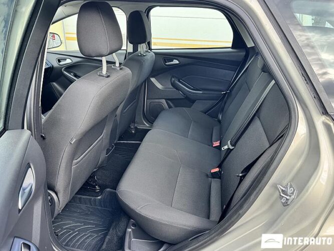 Ford Focus 40 interauto-car