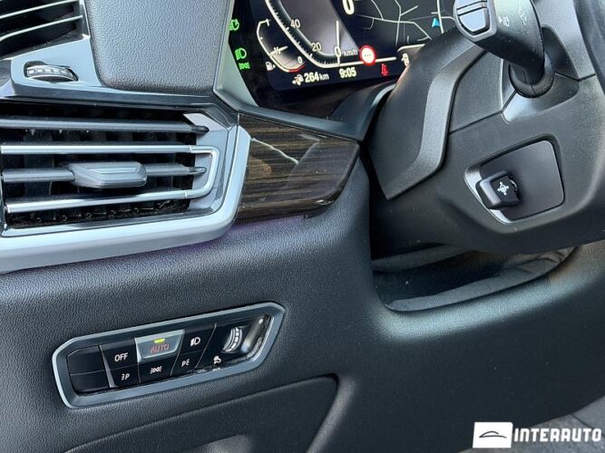 BMW X5 4.5e 43 interauto-car