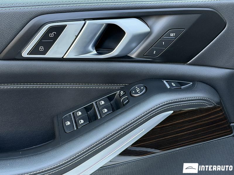 BMW X5 4.5e 18 automobil-interauto