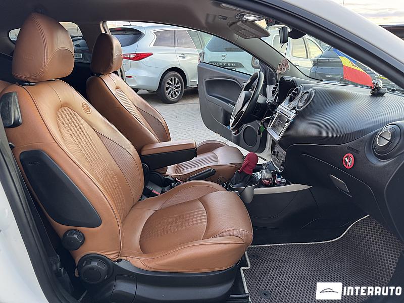 Alfa Romeo Mito 23 automobil-interauto