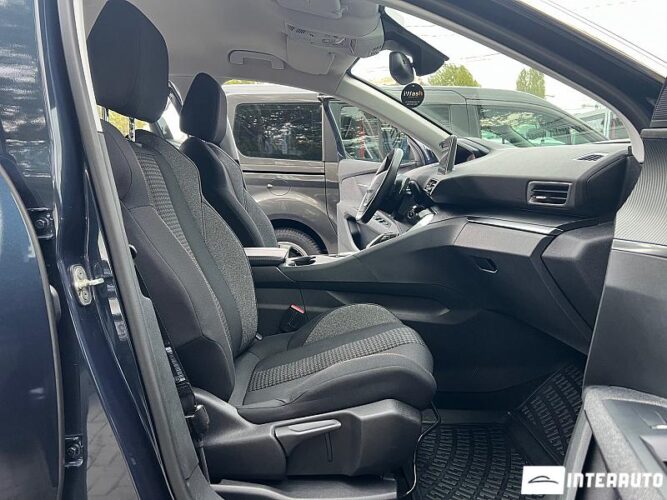 Peugeot 5008 46 interauto-car