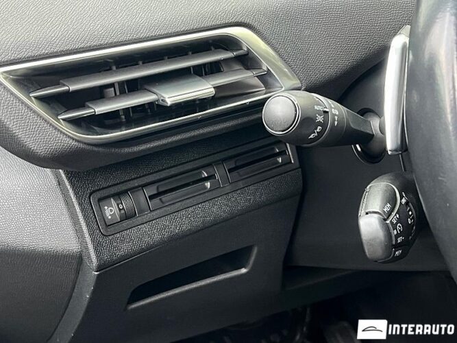 Peugeot 5008 37 interauto-car