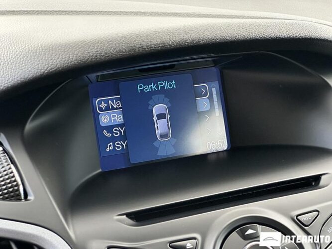 Ford Focus 39 interauto-car