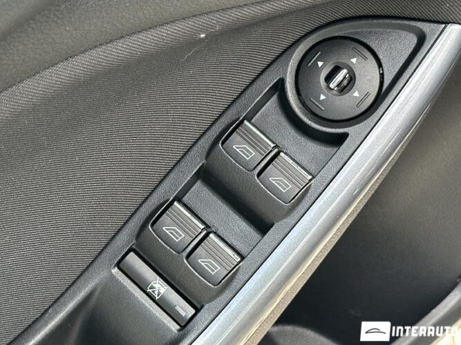 Ford Focus 46 interauto-car