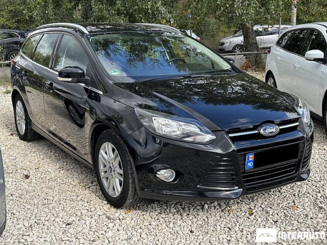 Ford Focus 30 interauto-car