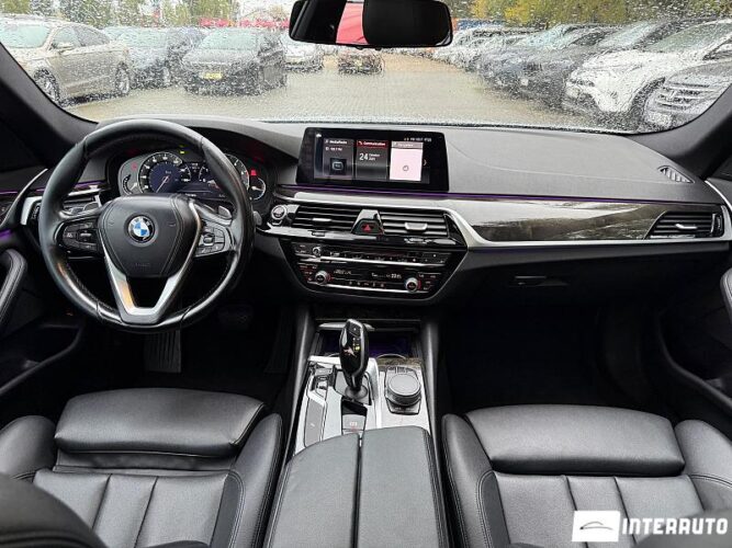 BMW 530 38 interauto-car