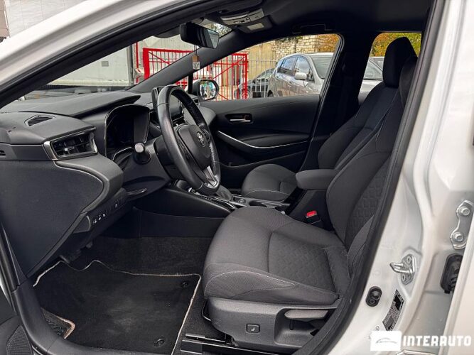 Toyota Corolla 36 interauto-car