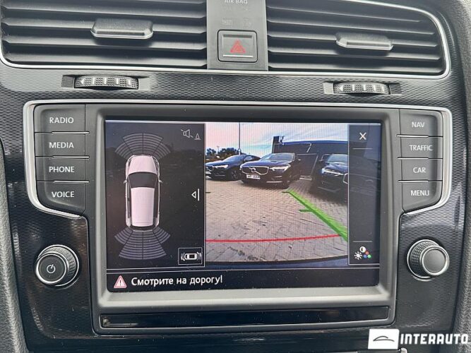 Volkswagen Golf GTE 40 interauto-car