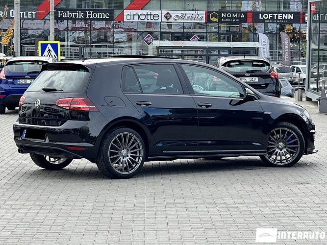 Volkswagen Golf GTE 34 interauto-car