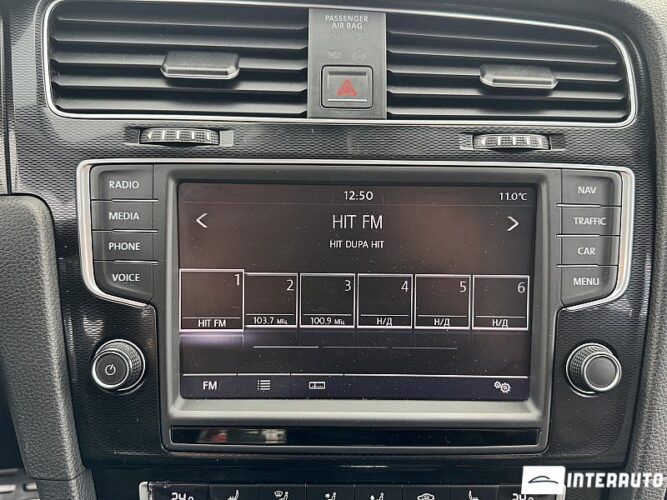 Volkswagen Golf GTE 41 interauto-car