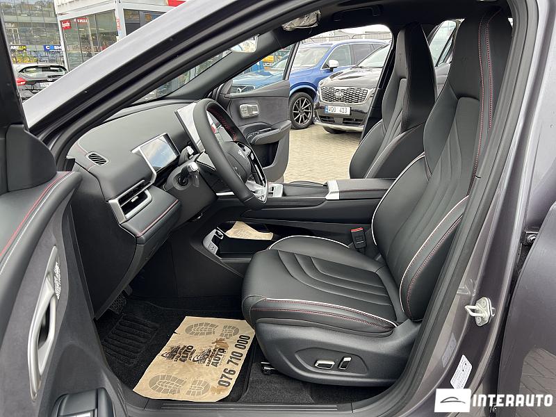 Neta X 15 automobil-interauto