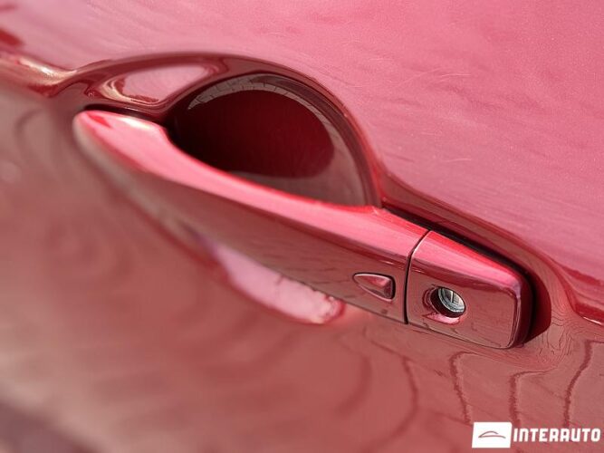 Nissan Qashqai 36 interauto-car