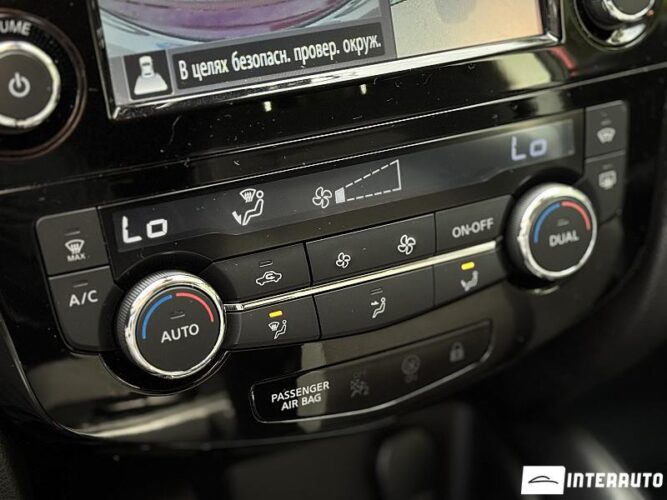 Nissan Qashqai 44 interauto-car