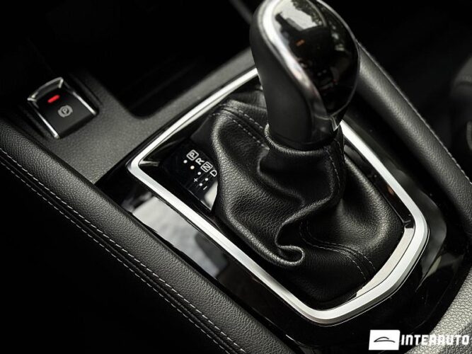 Nissan Qashqai 46 interauto-car