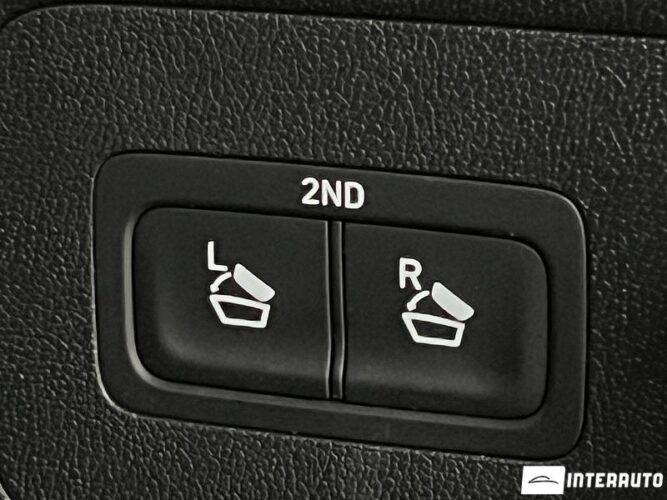 Kia Sorento 58 interauto-car