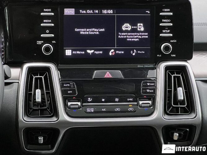 Kia Sorento 50 interauto-car