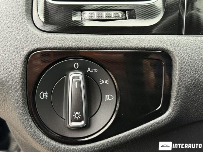 Volkswagen Golf GTE 35 interauto-car