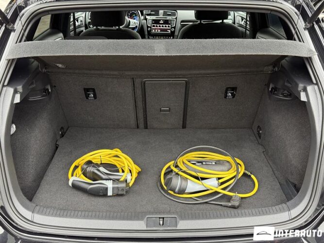 Volkswagen Golf GTE 43 interauto-car