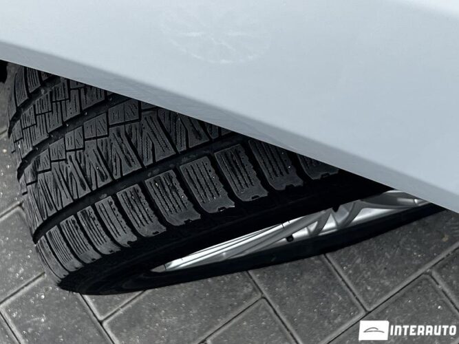 Ford Focus 44 interauto-car
