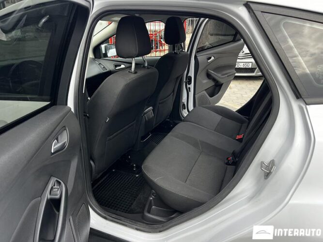 Ford Focus 35 interauto-car