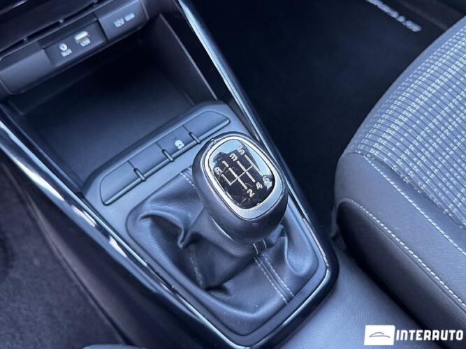 Kia Stonic 43 interauto-car