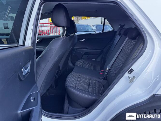 Kia Stonic 37 interauto-car