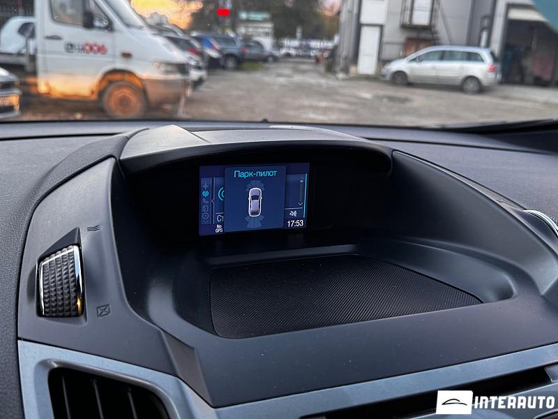 Ford C-MAX 23 automobil-interauto