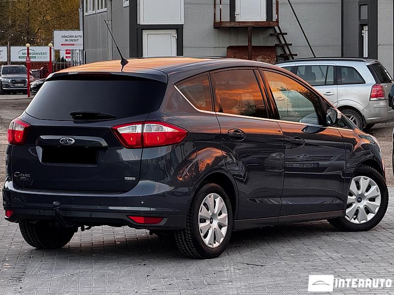 Ford C-MAX 12 automobil-interauto