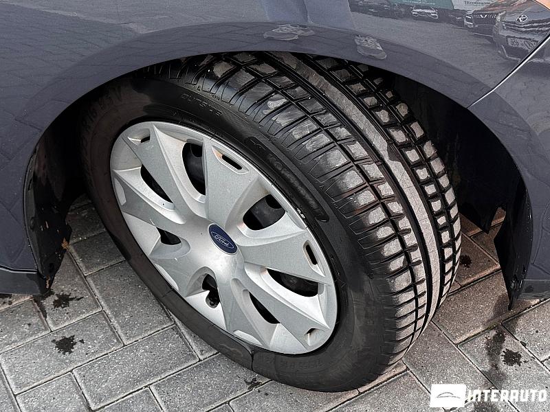 Ford C-MAX 32 automobil-interauto