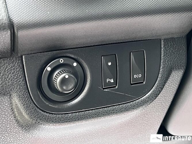 Dacia Sandero Stepway 44 interauto-car