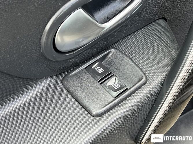 Dacia Sandero Stepway 45 interauto-car