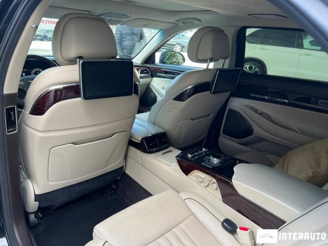 Hyundai Genesis 59 interauto-car