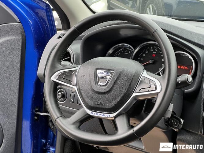 Dacia Sandero Stepway 36 interauto-car