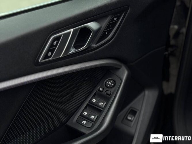 BMW 228i 48 interauto-car