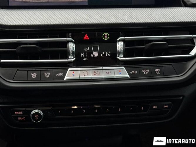 BMW 228i 42 interauto-car