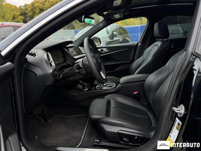 BMW 228i 36 interauto-car