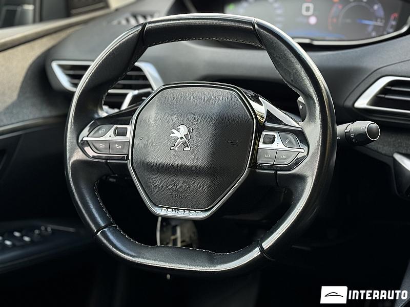 Peugeot 3008 23 automobil-interauto