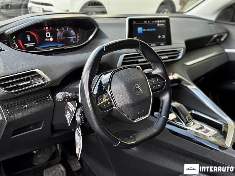 Peugeot 3008 21 automobil-interauto