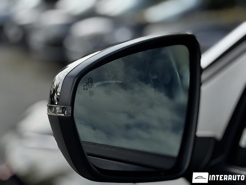 Peugeot 3008 18 automobil-interauto