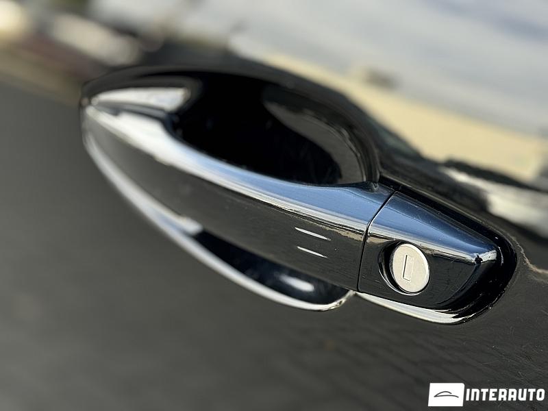 Peugeot 3008 17 automobil-interauto