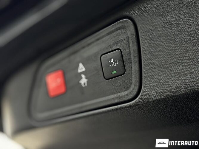 Peugeot 3008 38 interauto-car