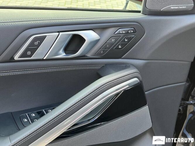 BMW X6 4.0i 40 interauto-car