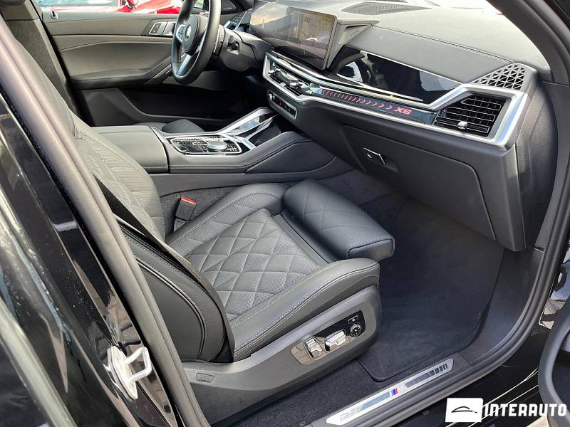 BMW X6 4.0i 17 automobil-interauto