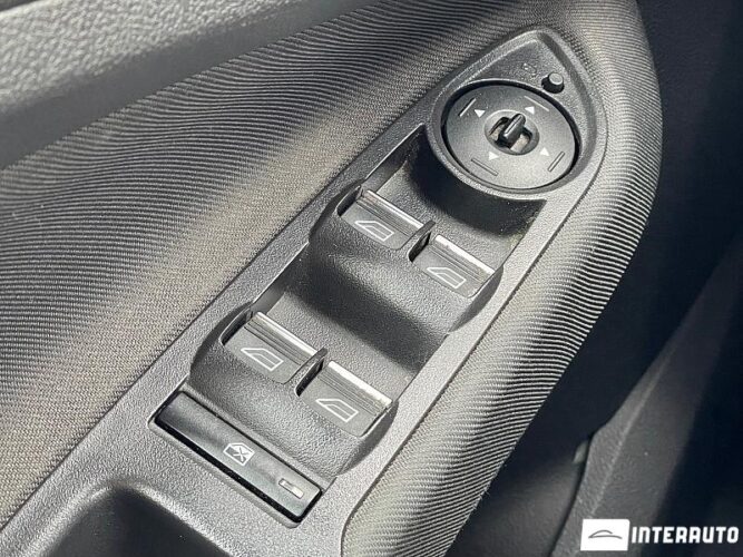 Ford C-MAX 35 interauto-car