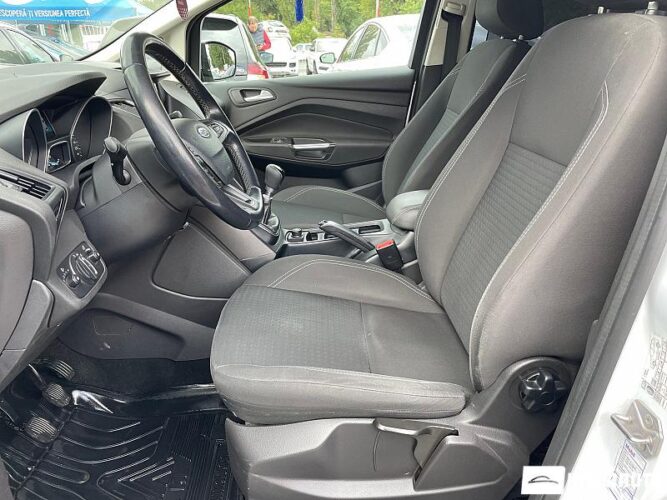 Ford C-MAX 34 interauto-car