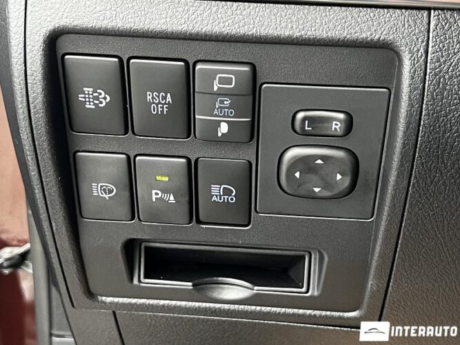 Toyota Land Cruiser 53 interauto-car