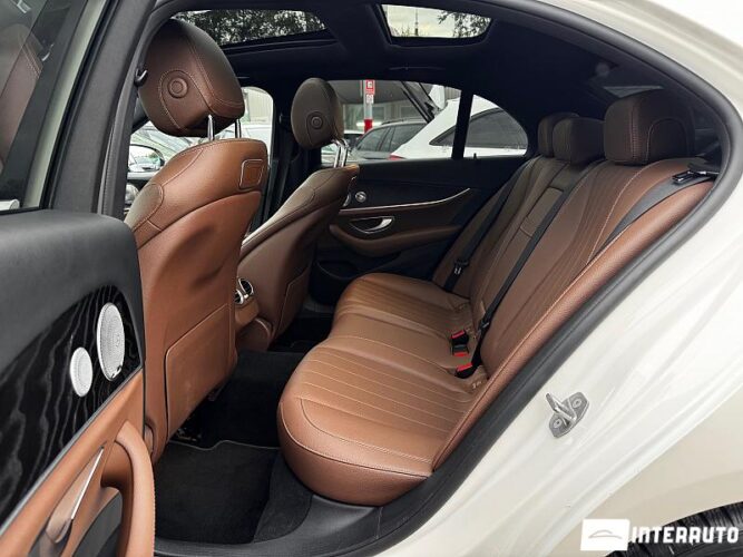 Mercedes E 300 39 interauto-car