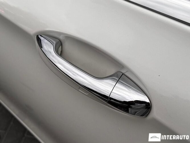 Mercedes E 300 49 interauto-car