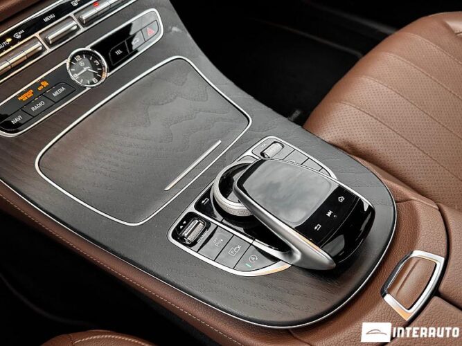 Mercedes E 300 47 interauto-car